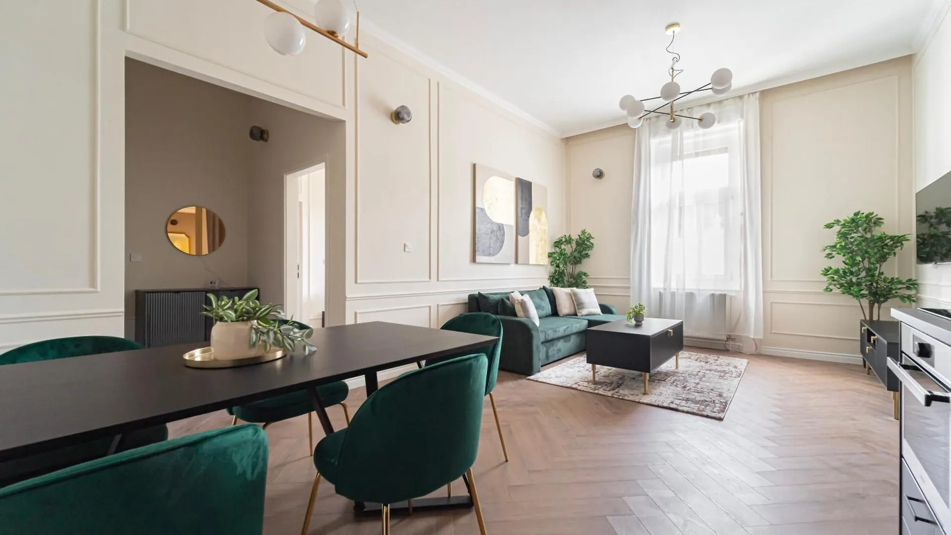 Luxurious Prestige Apartment On The St Stephen Road Budapest